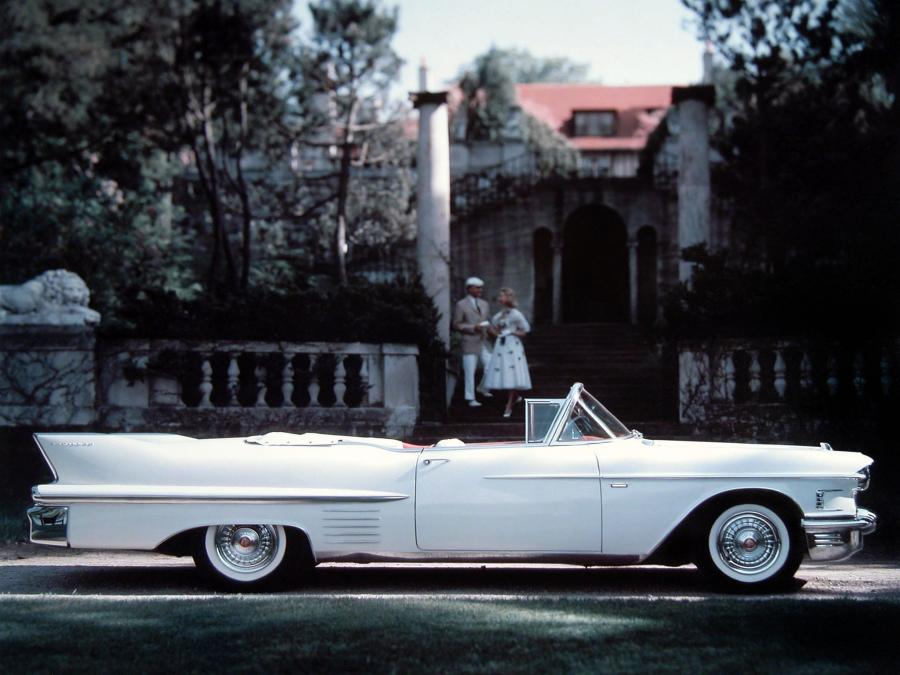  Cadillac Series 62 Convertible 1958 года  (фото 2 из 3)